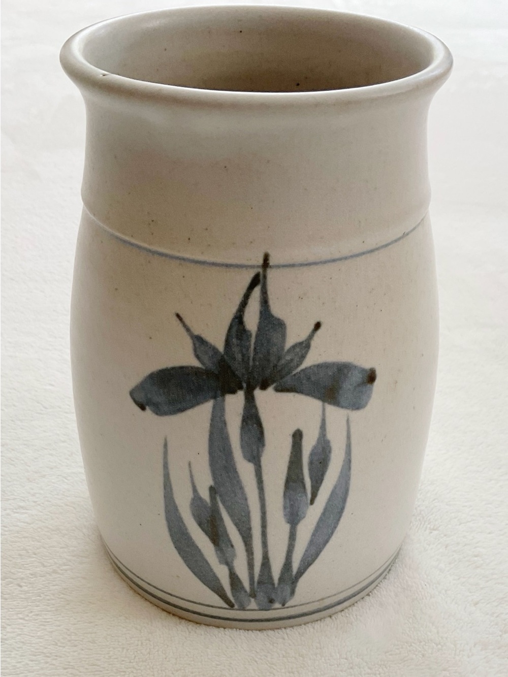 Emerson Creek Pottery Iris Vase Bedford VA Studio Pottery 6.25”